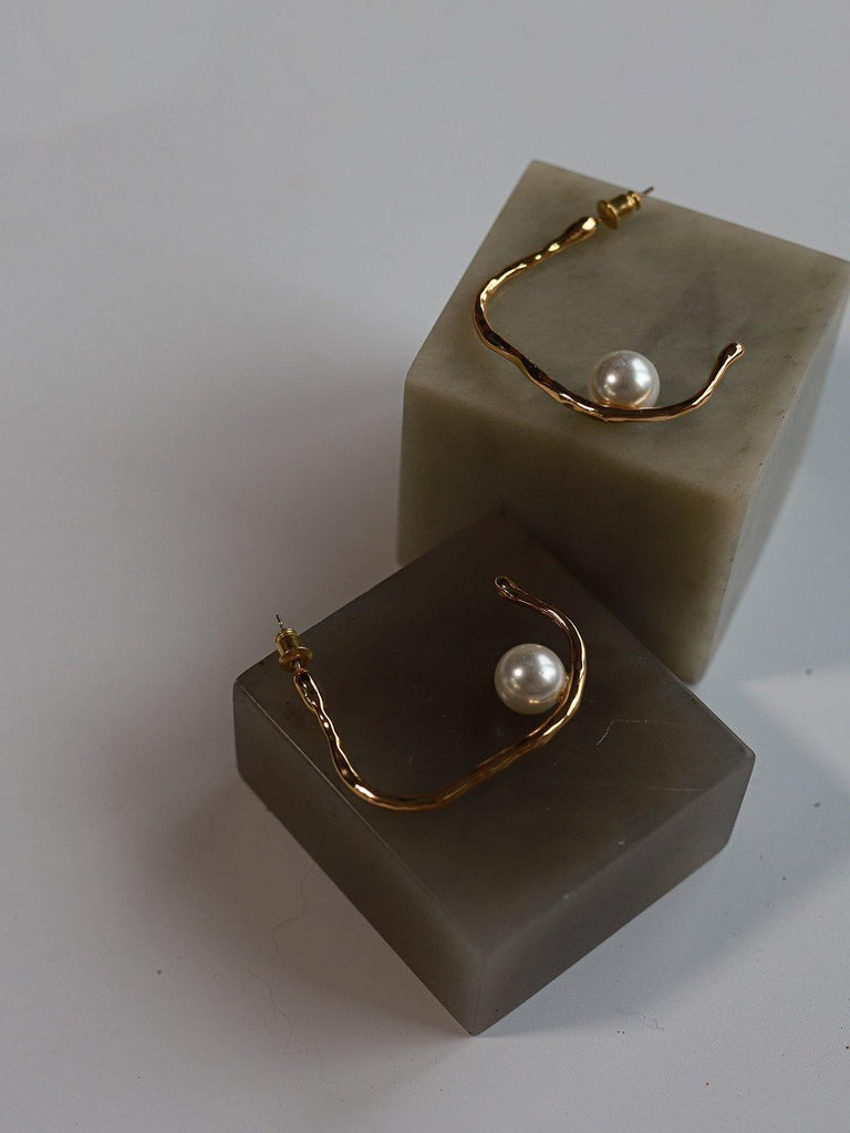 Pearl and Brass Earrings - Slowliving Lifestyle