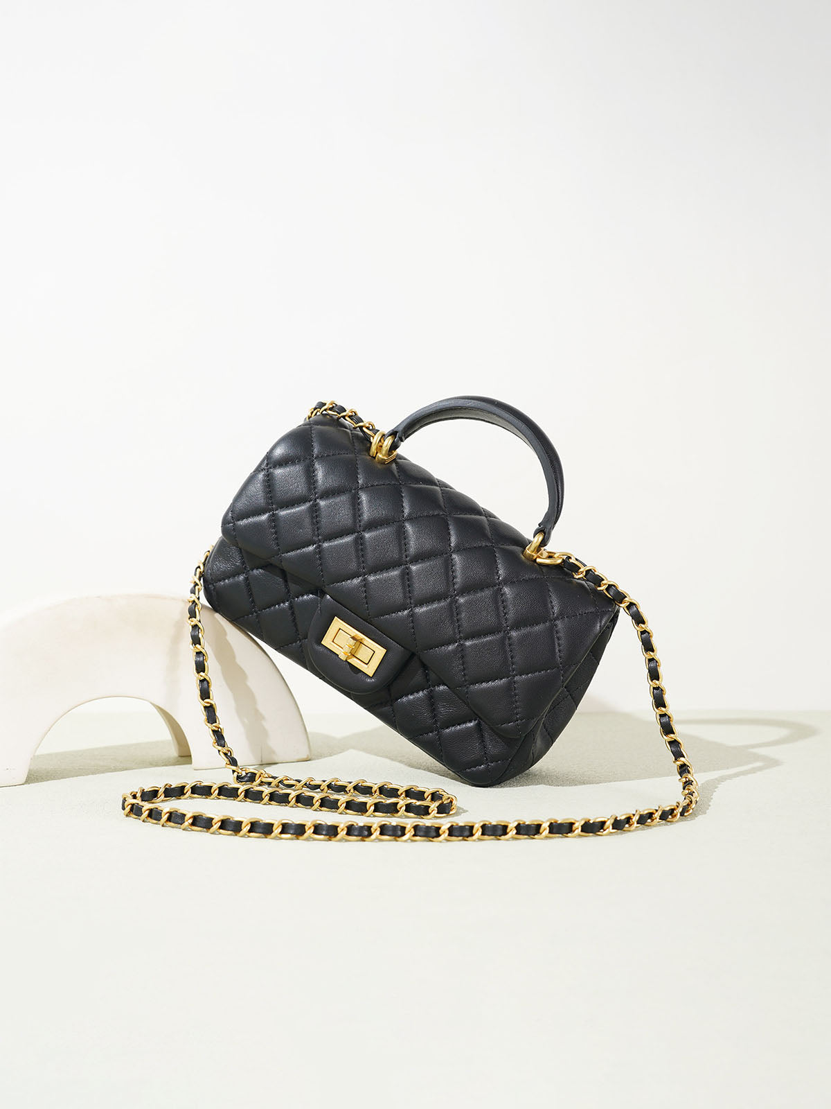 Luxury Quilted Chain Shoulder Bag – Elegant Rhombus Pattern